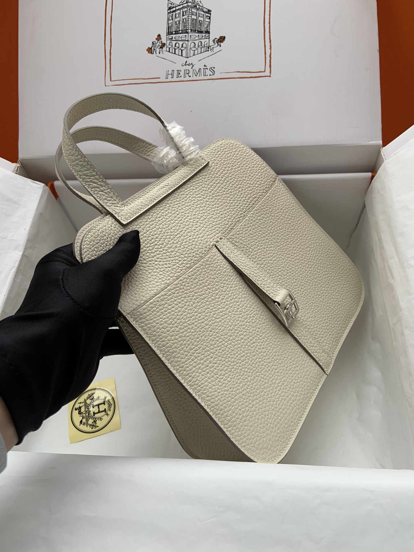 Hermes Halzan 25 Handbag Shoulder Bag In Pearl Grey Clemence Leather